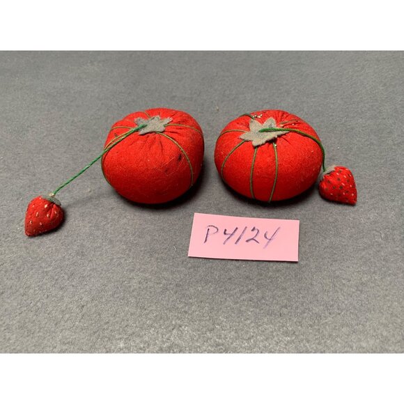 Vintage Tomato & Strawberry Pin Cushions Set - Picture 8 of 8
